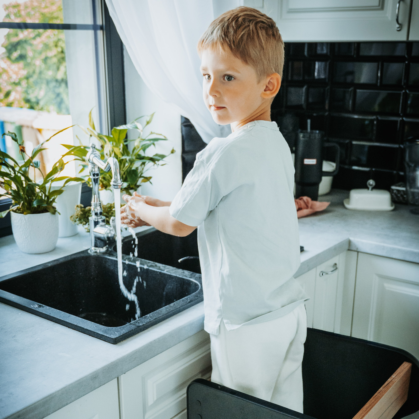 Stelper Czarny (8) home slider